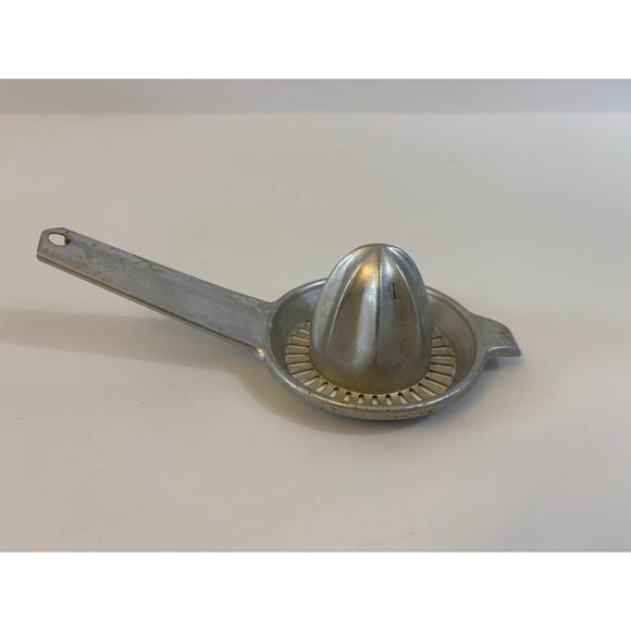 Vintage Foley Handheld Manual Aluminum Juicer Made in USA - Picture 6 of 6